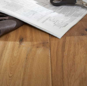 houten vloer komt omhoog